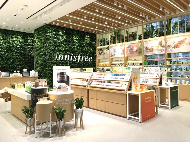 Mẫu shop mỹ phẩm thân thiện của Chị Tuyết tại Quận Gò Vấp