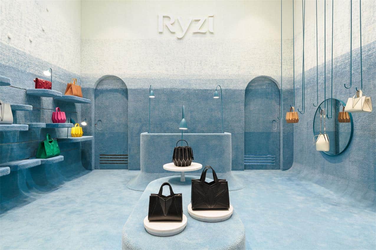 Mẫu thiết kế shop túi xách sang trọng của Anh Phong tại Quận 5