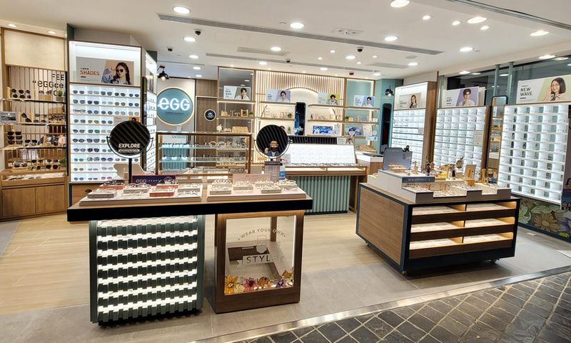 Phong cách thiết kế shop mắt kính công nghệ