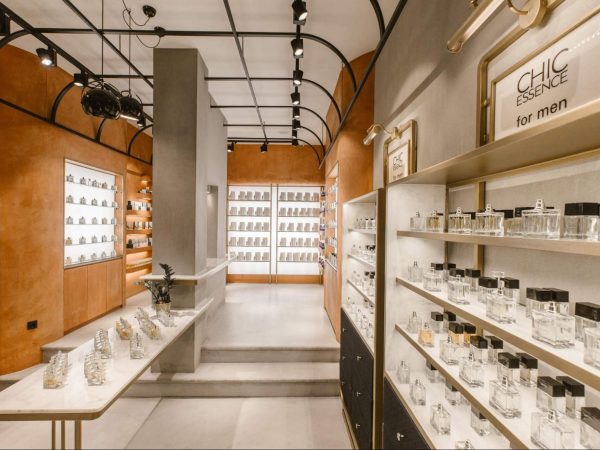 Mẫu shop nước hoa cao cấp của Anh Thành tại Quận Bình Tân