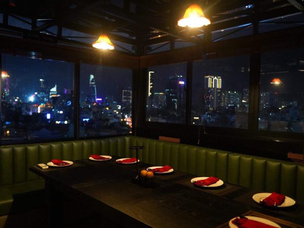 Nhà hàng BBQ Rooftop view thành phố siêu xịn