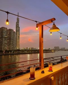 Quán Rooftop Chạng Vạng View Landmark đẹp lắm