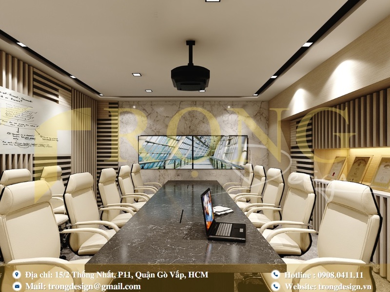 Văn phòng cao cấp với nội thất sang trọng và vật liệu đắt giá.