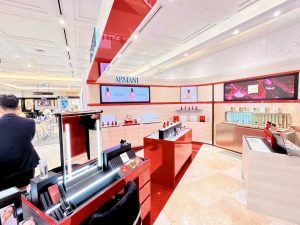 2 Thiết kế thi công gian hàng trưng bày mỹ phẩm ARMANI BEAUTY tại trung tâm thương mại Quận 1 | Trọng Design