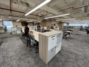 20 Đội ngũ lắp đặt bàn ghế văn phòng làm việc trọn gói Thủ Đức | Trọng Design