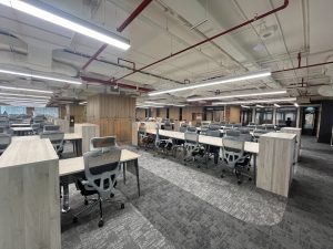 31 Hệ thống bàn ghế làm việc của công ty ở Thủ Đức | Trọng Design