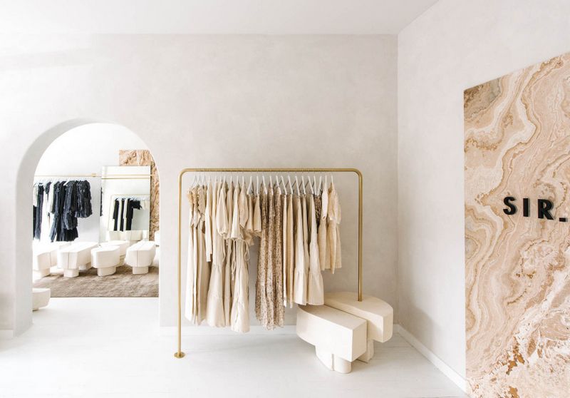Phong cách thiết kế store thời trang theo hướng tối giản