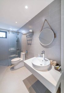 Toilet sạch sẽ sang trọng