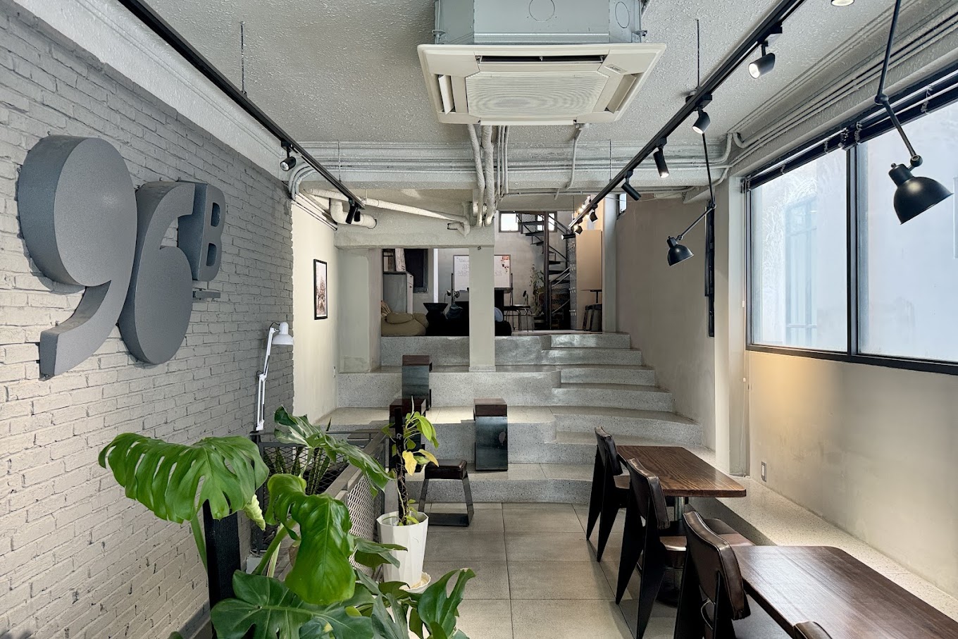 96B Cafe & Roastery