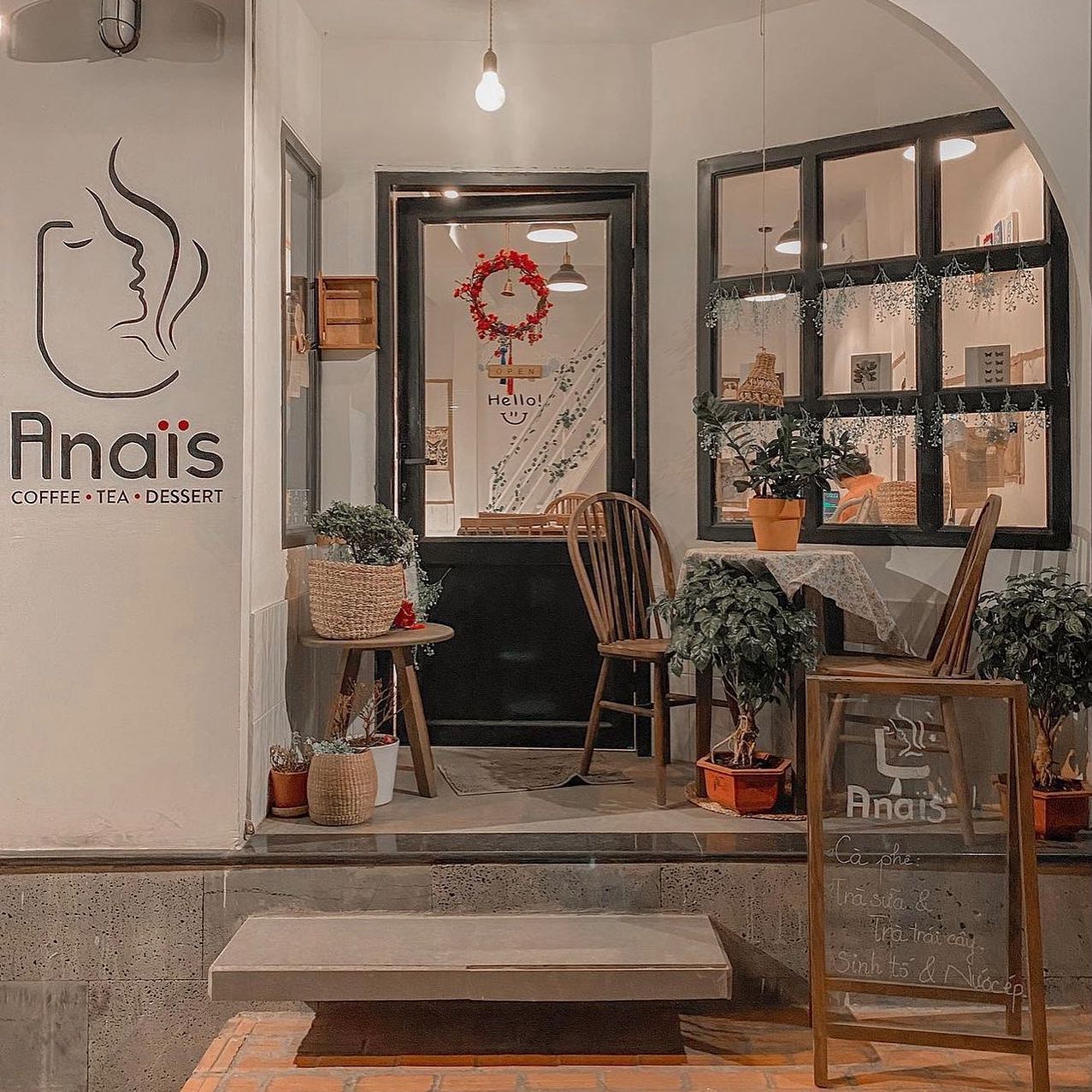Anais Cafe Anais Cafe