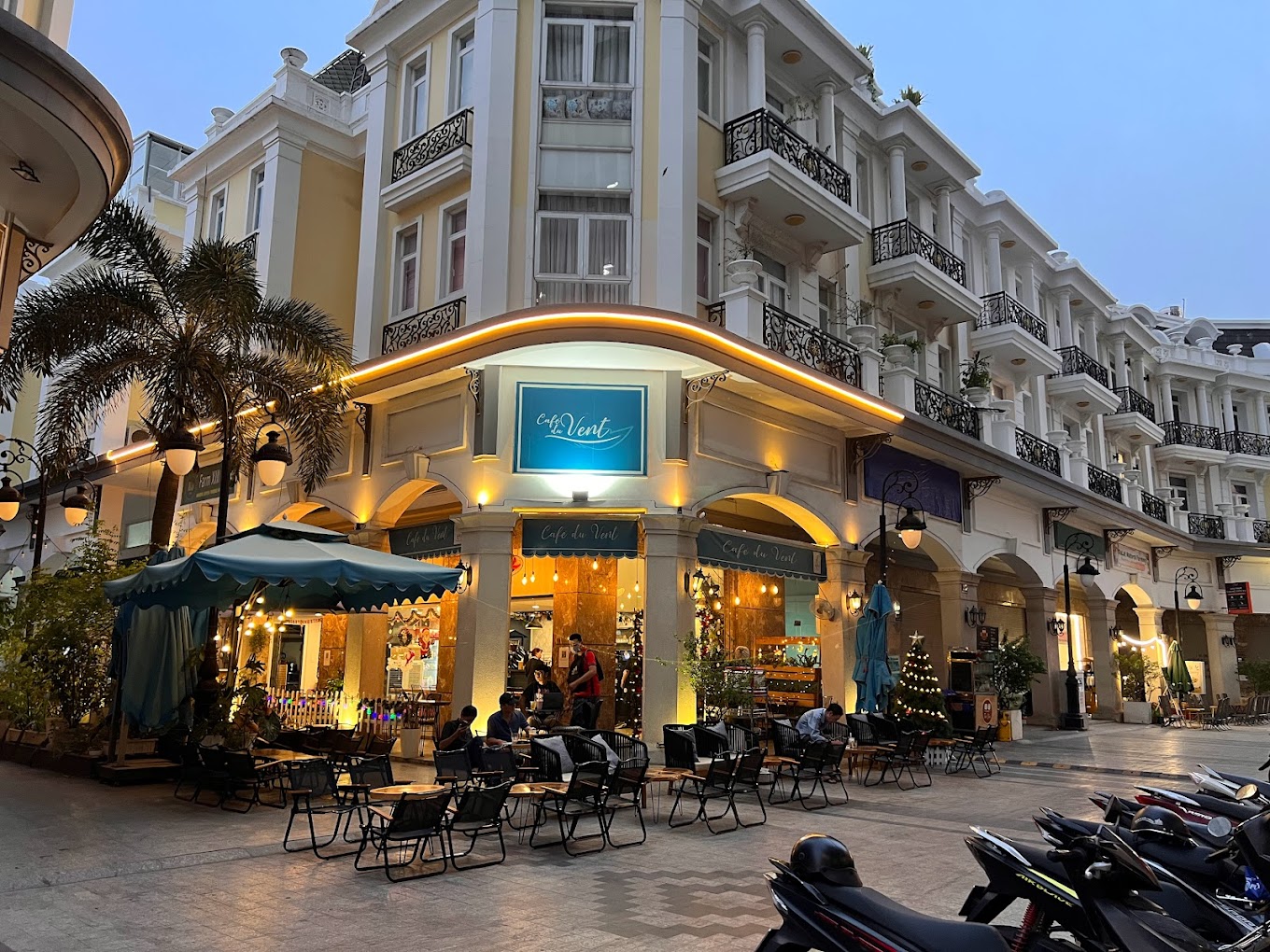 Cafe Du Vent
