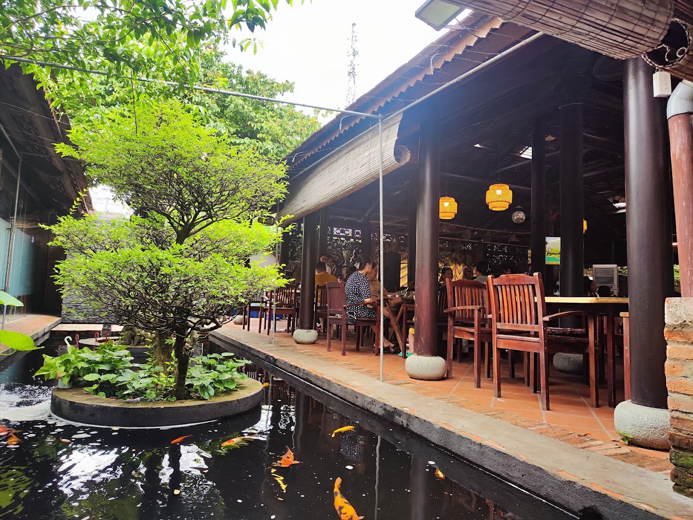 Nhà Cổ Dáng Xưa