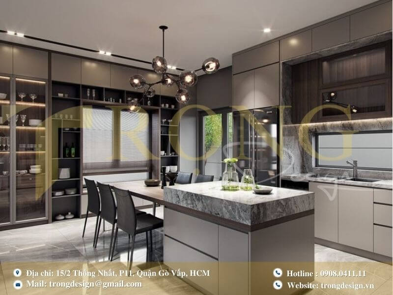 Phòng bếp đẳng cấp, hiện đại với tông màu xám và nâu sẫm.