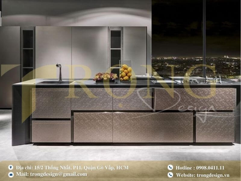 Bếp hiện đại, tối giản với tông màu trắng chủ đạo và sự tiện nghi.