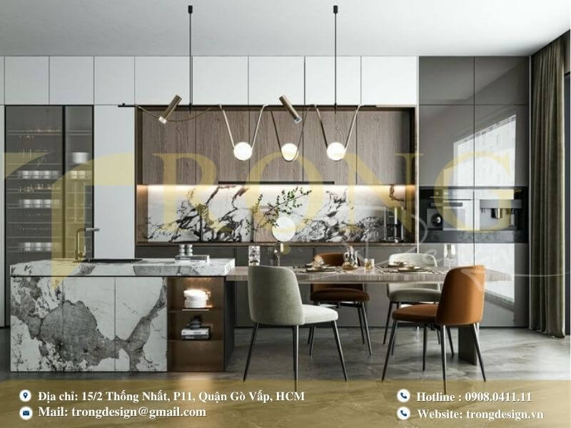 Bếp hiện đại, ấm cúng với sự kết hợp hài hòa giữa màu xám và gỗ sáng.