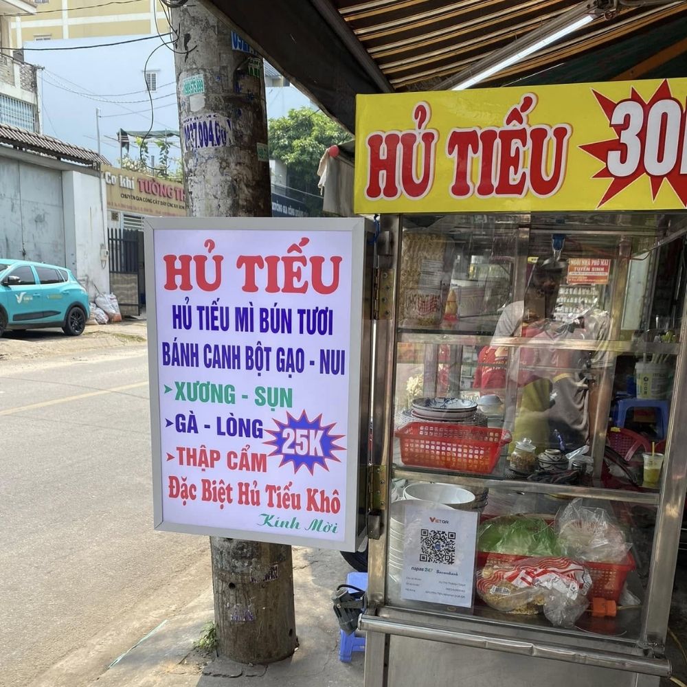 Thi công bảng hiệu giá rẻ Sài Gòn _ Làm bảng hiệu quảng cáo, bảng hiệu cửa hàng uy tín Sài Gòn - Hà Nội_ Trọng Design