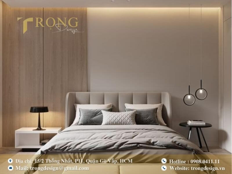 Phòng ngủ sang trọng, tinh tế với gam màu xám be và hệ thống ánh sáng hiện đại.