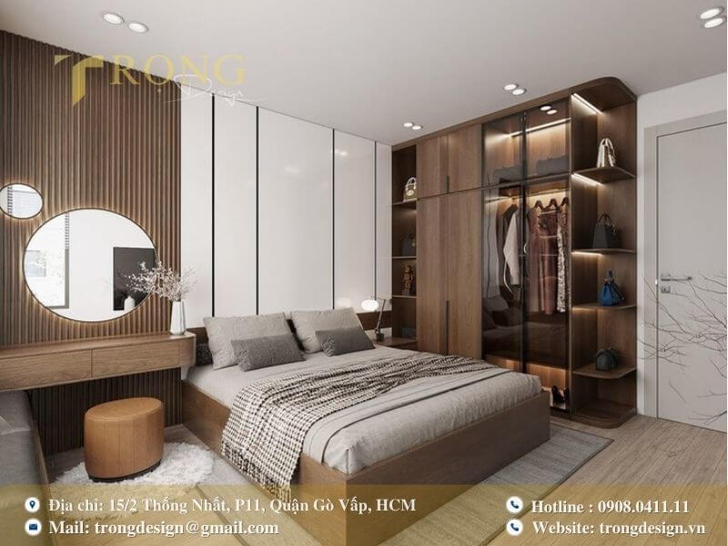 Phòng ngủ hiện đại ấm áp với gỗ tự nhiên và tủ trưng bày độc đáo.
