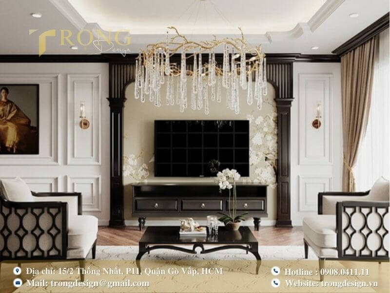 Không gian Indochine cổ kính, hoài niệm với nội thất gỗ và gạch bông họa tiết.
