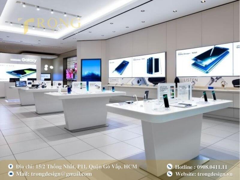Cửa hàng cao cấp, sáng sủa với bàn trưng bày chân chữ V độc đáo