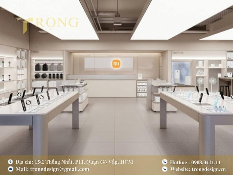 Cửa hàng thể hiện sự tối giản và rộng rãi, trưng bày đa dạng sản phẩm thông minh.